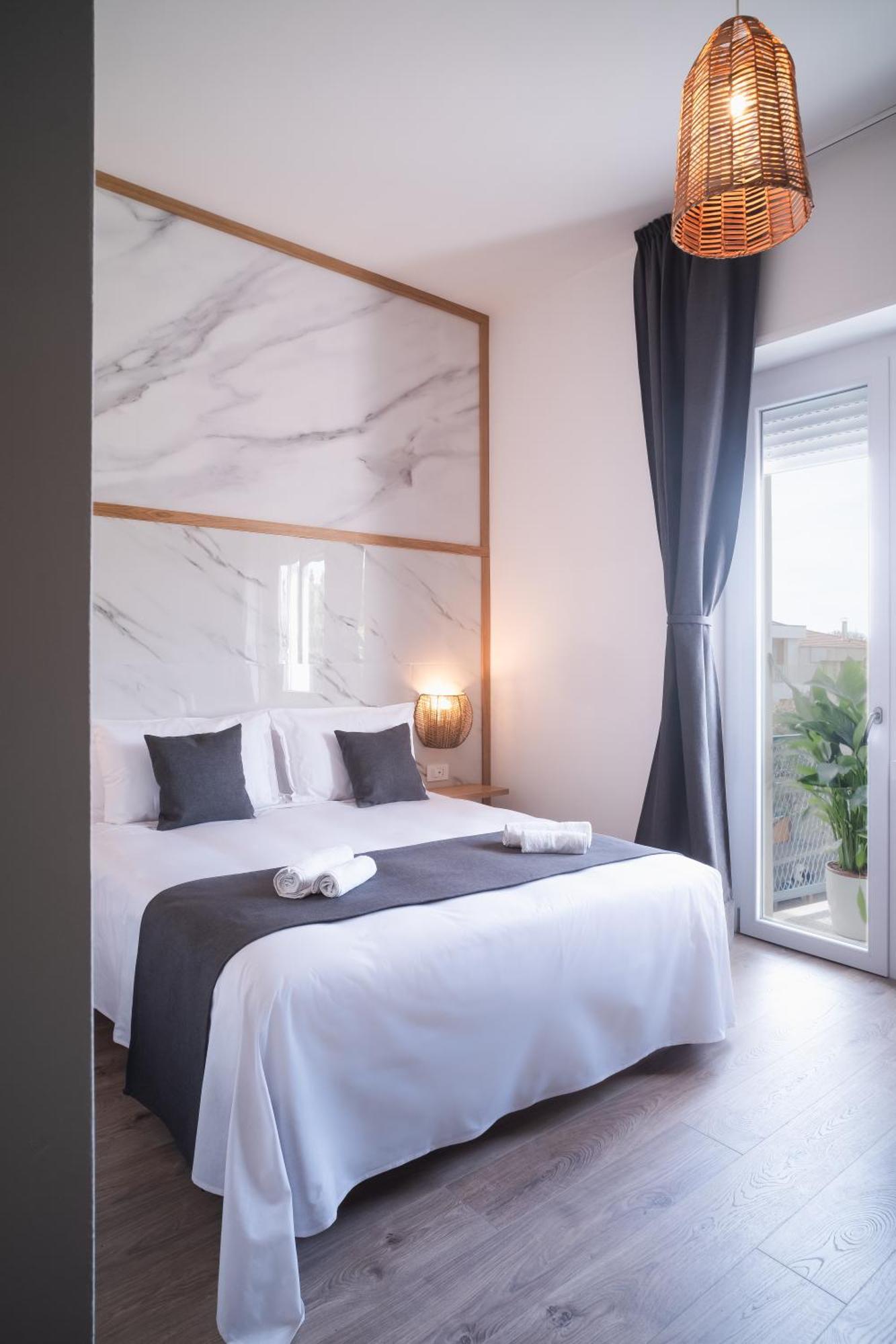 New Elegance Suites Guesthouse オリスターノ エクステリア 写真