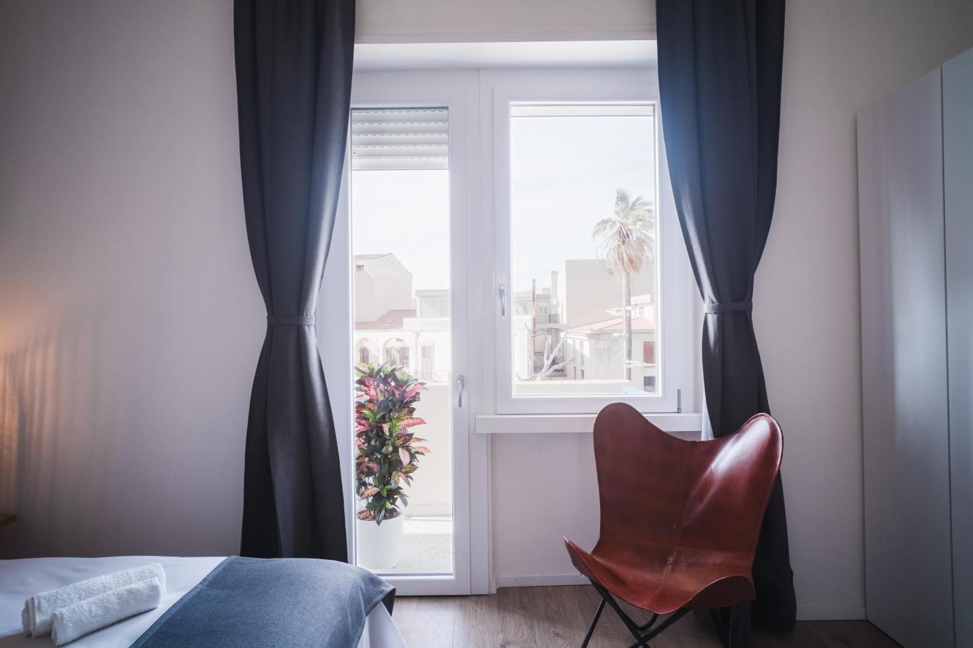 New Elegance Suites Guesthouse オリスターノ エクステリア 写真