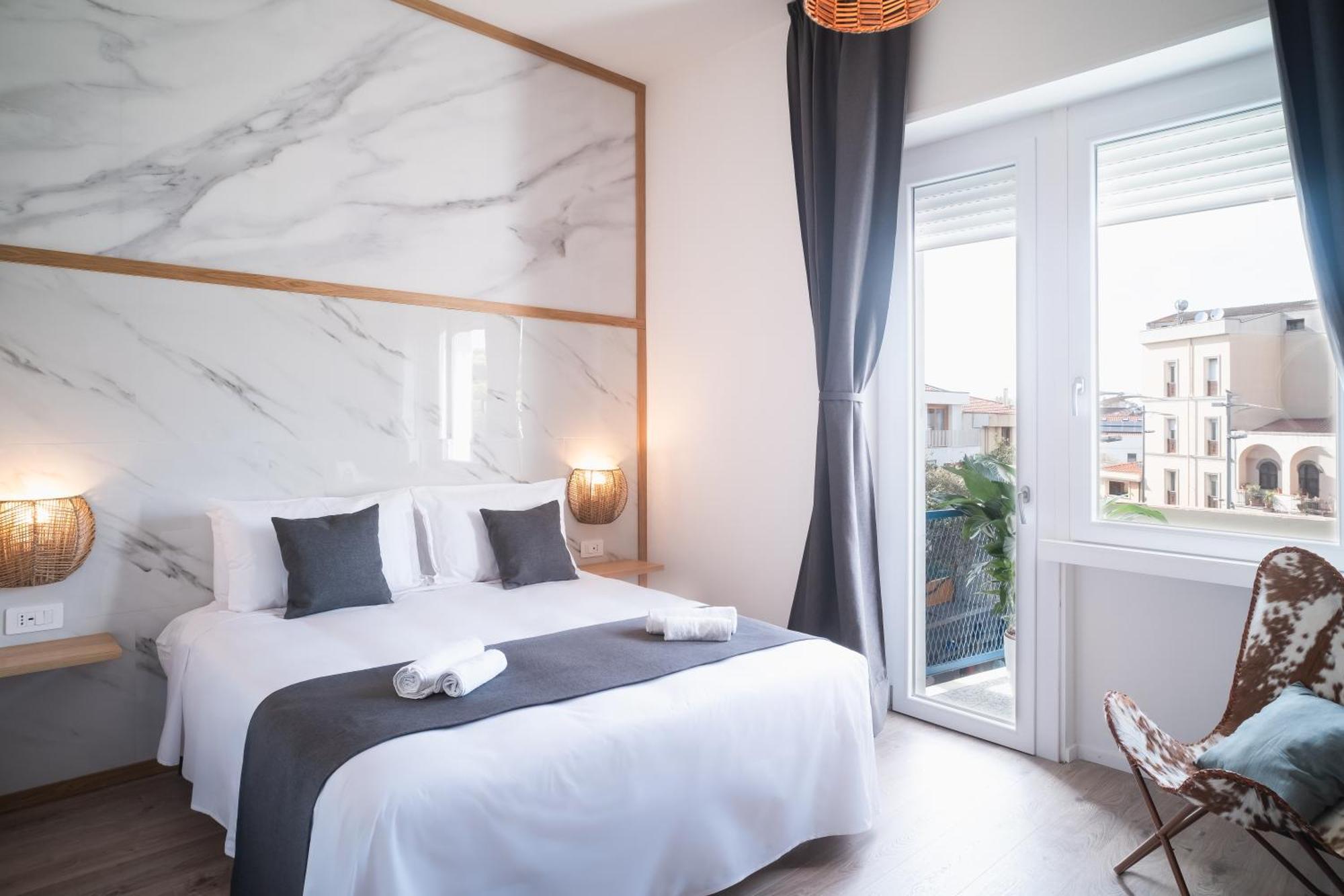 New Elegance Suites Guesthouse オリスターノ エクステリア 写真