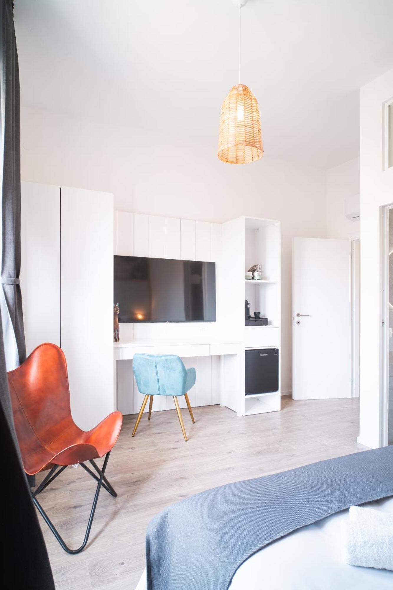 New Elegance Suites Guesthouse オリスターノ エクステリア 写真