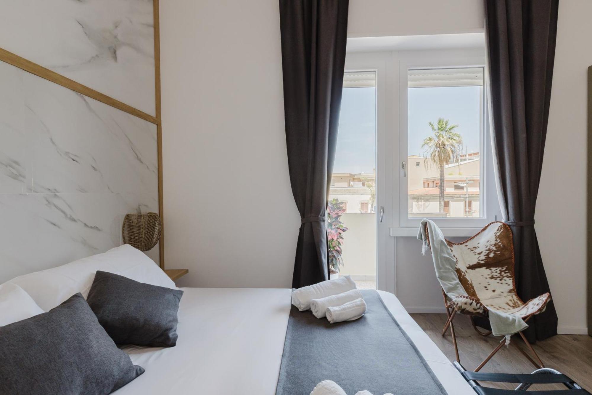 New Elegance Suites Guesthouse オリスターノ エクステリア 写真