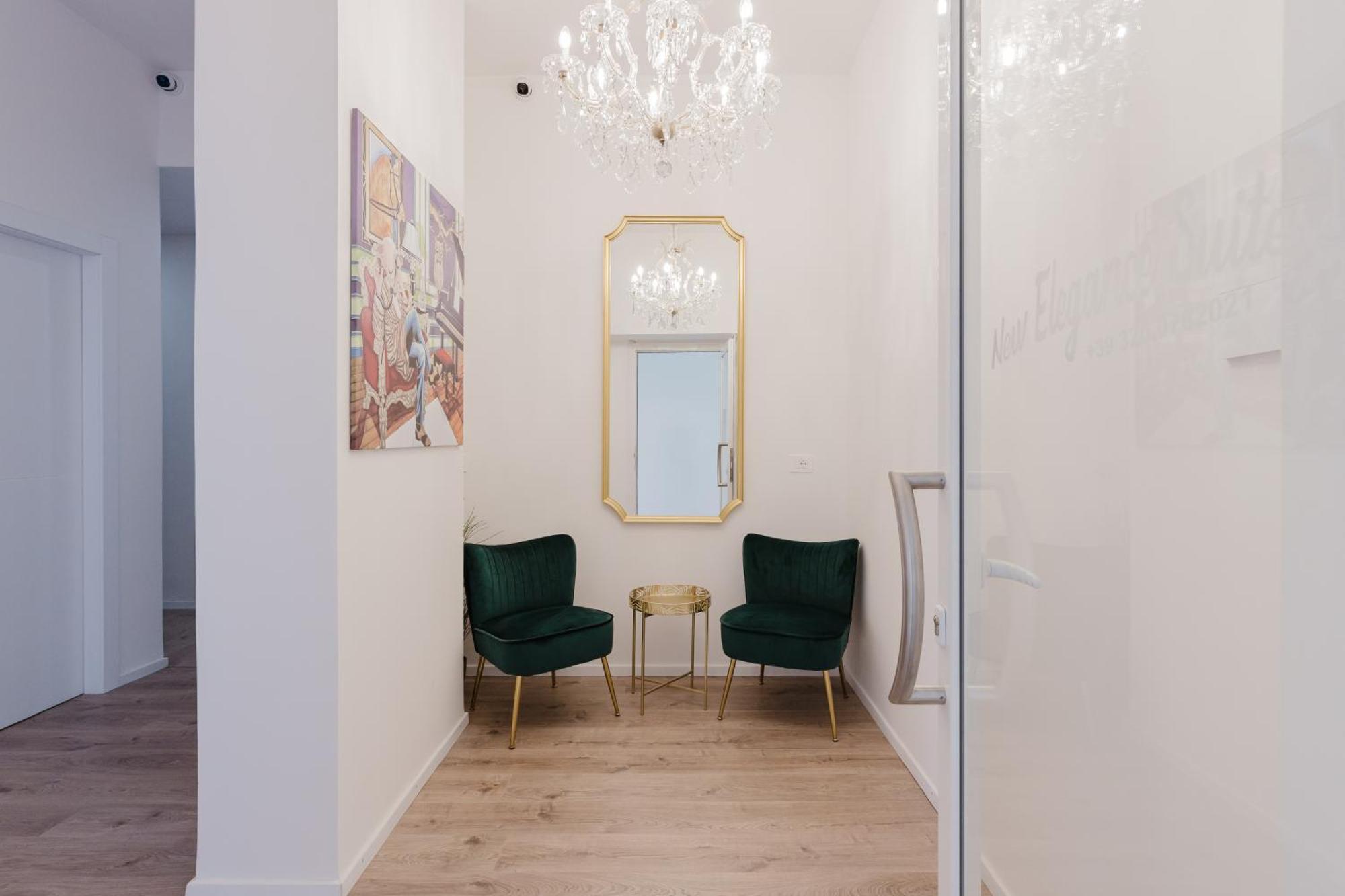 New Elegance Suites Guesthouse オリスターノ エクステリア 写真