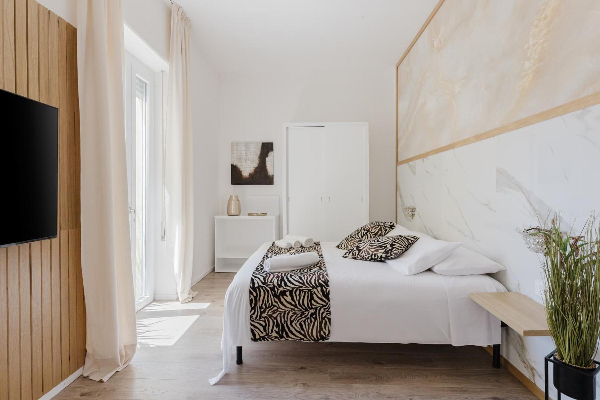 New Elegance Suites Guesthouse オリスターノ エクステリア 写真