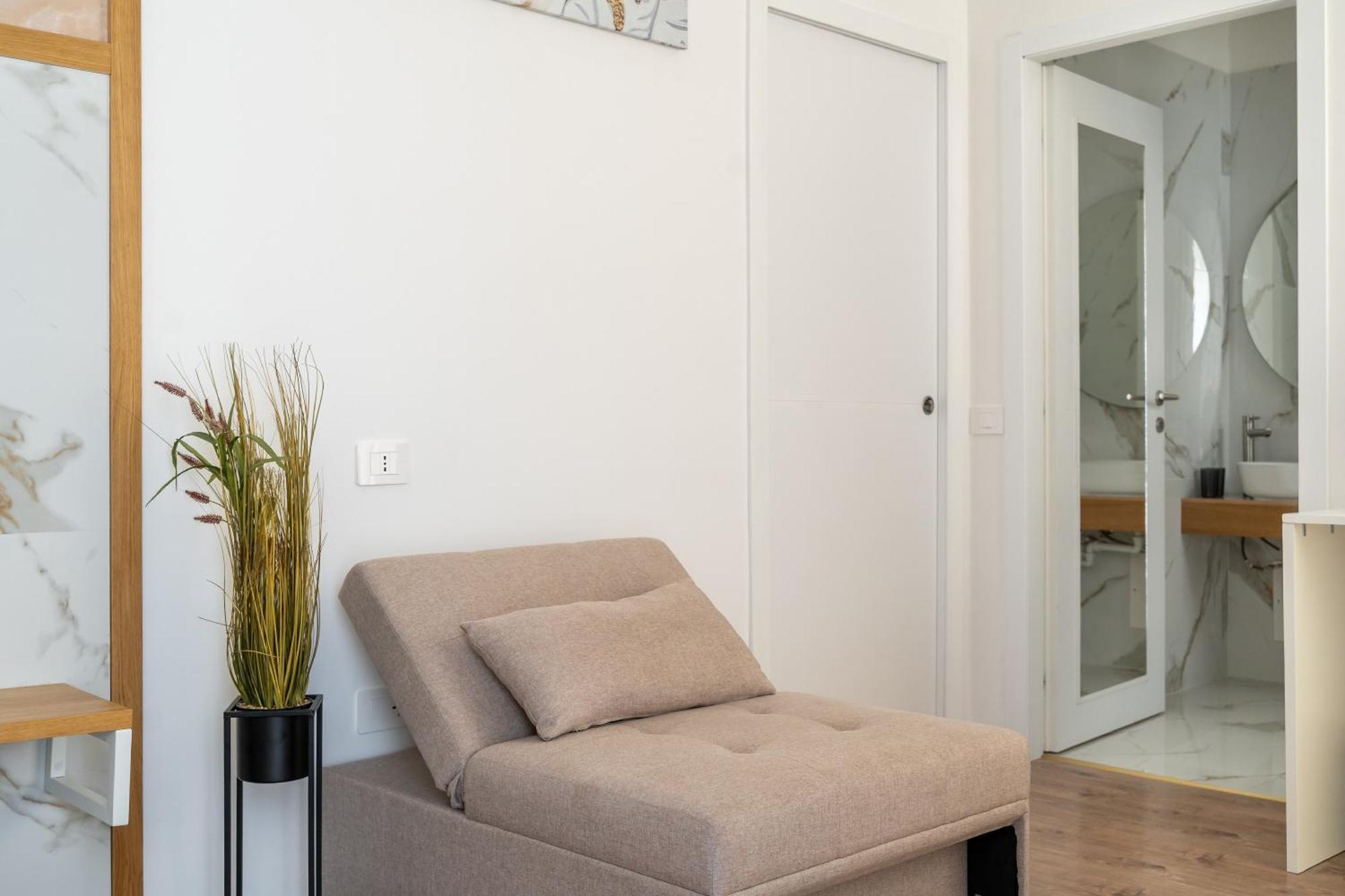 New Elegance Suites Guesthouse オリスターノ エクステリア 写真